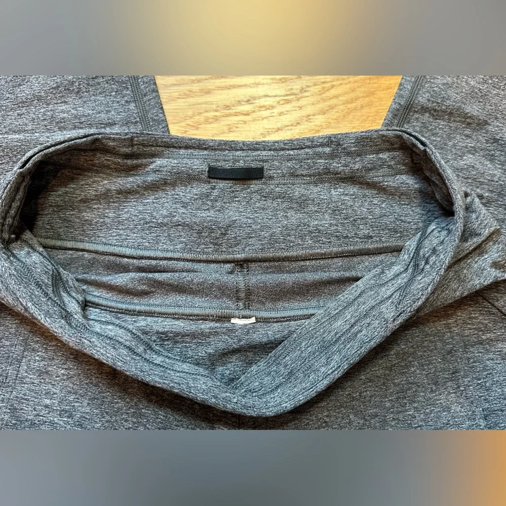💙 Lululemon Morning Miles Crop (17